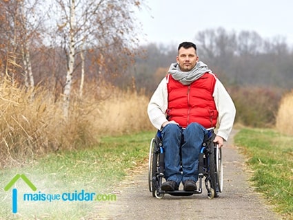 cadeira de rodas distrofia muscular tratamento