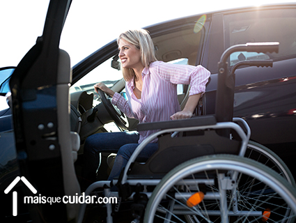 cadeira de rodas para deficientes físicos