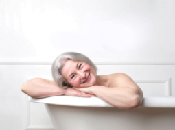 Qual a frequência do banho dos idosos?